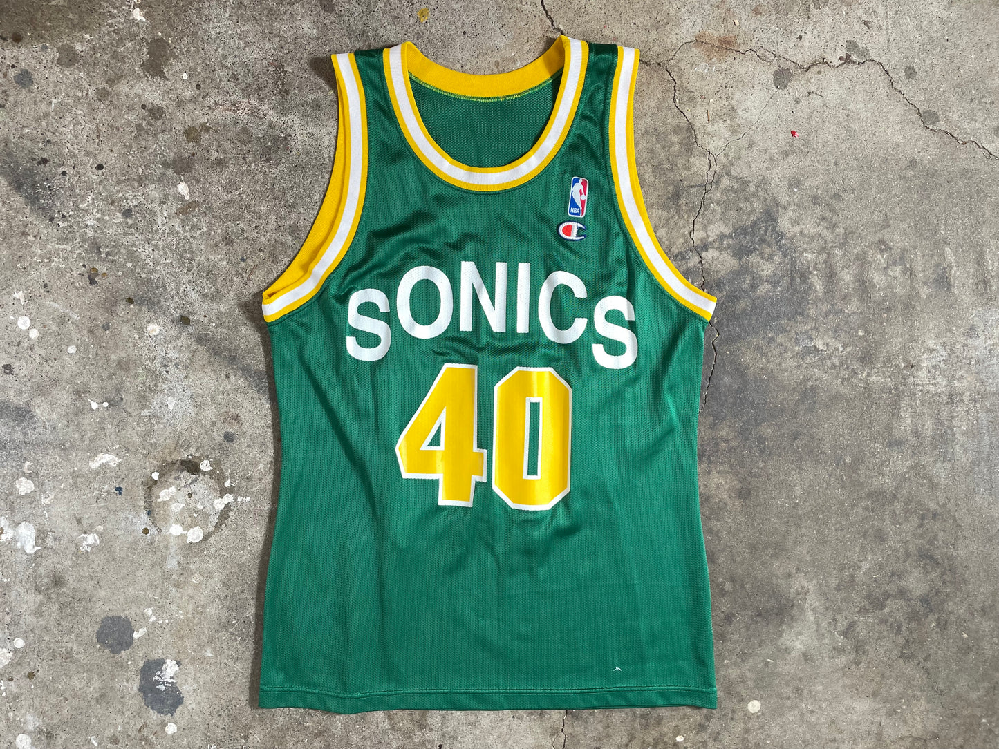 1990s Champion Seattle Sonics Shawn Kemp Jersey Large