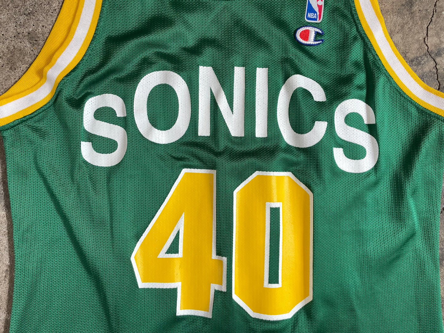 1990s Champion Seattle Sonics Shawn Kemp Jersey Large